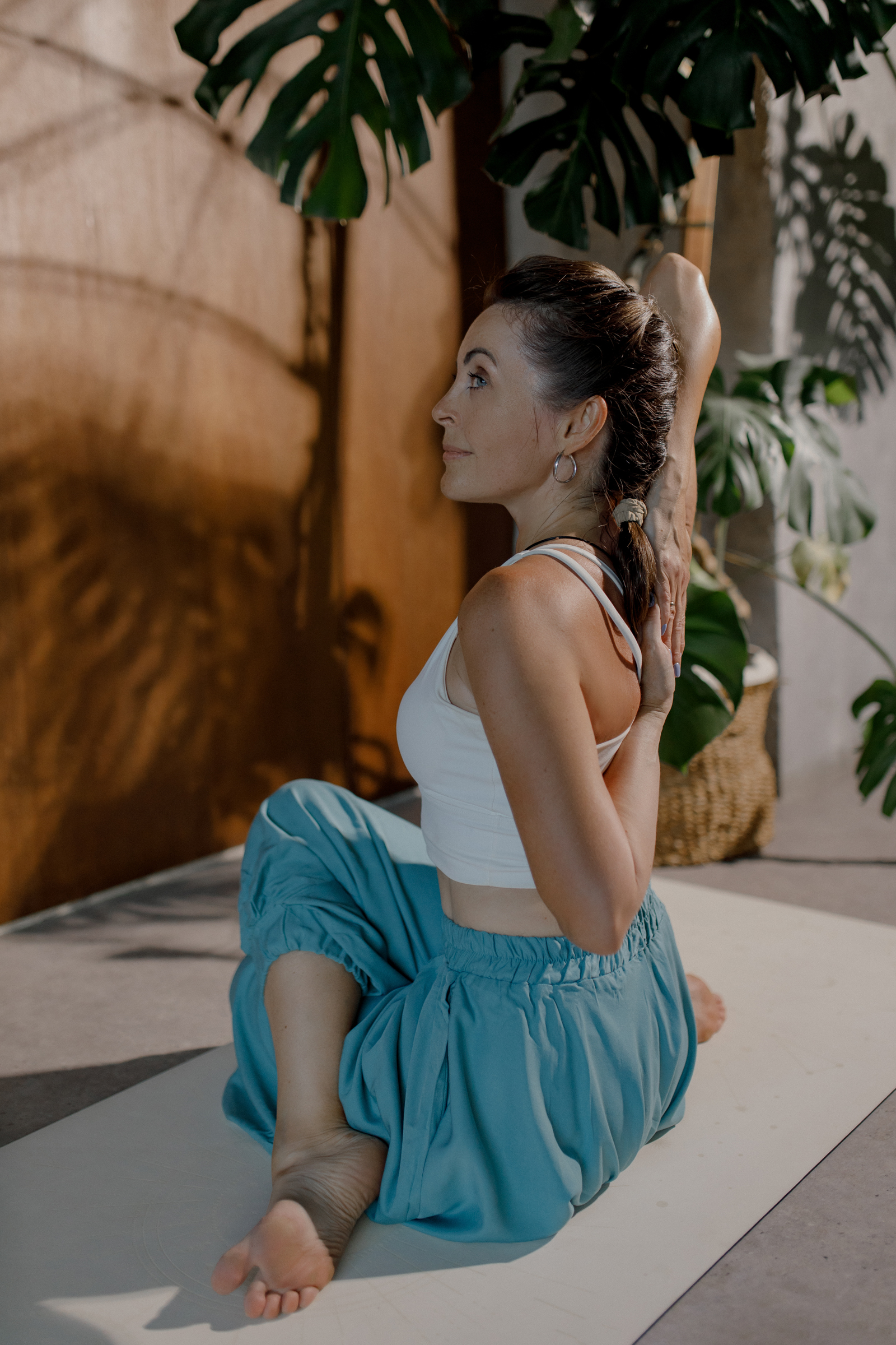 ПОЧЕМУ БОЛИТ СПИНА?